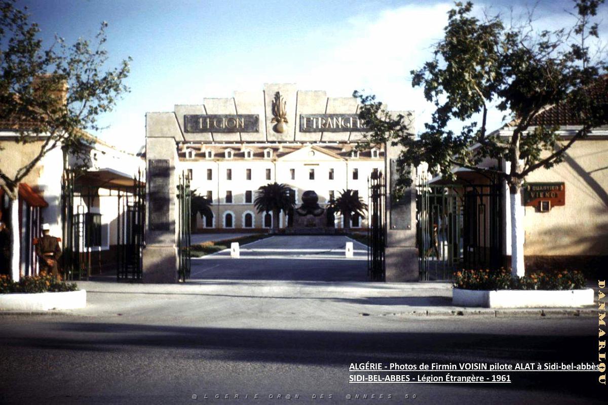 Sidi-Bel-Abbes - Quartier Vienot - Entree - 1961.jpg